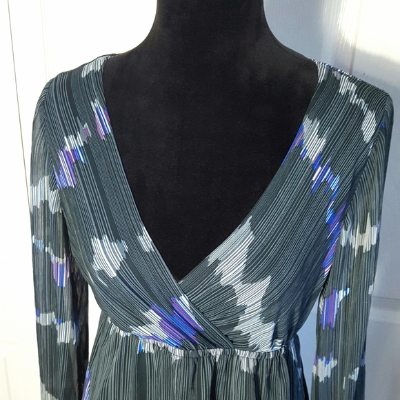 Gianni Bini Print Long Sleeve Surplice Wrap Dress - Picture 2 of 6